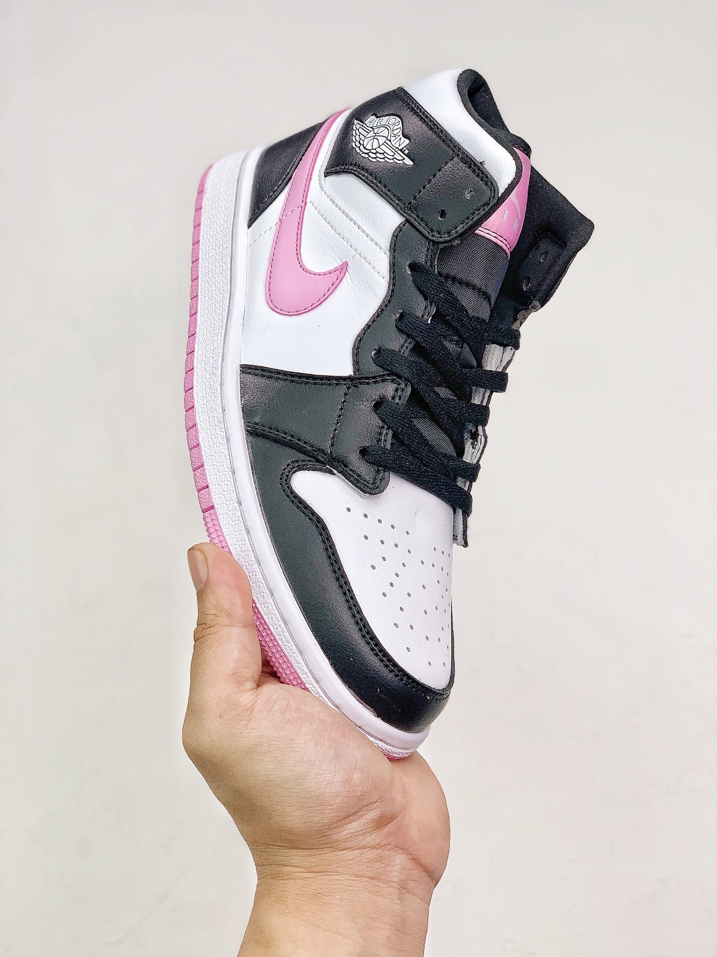 160 AJ1 Mid 36-39 (8).jpg
