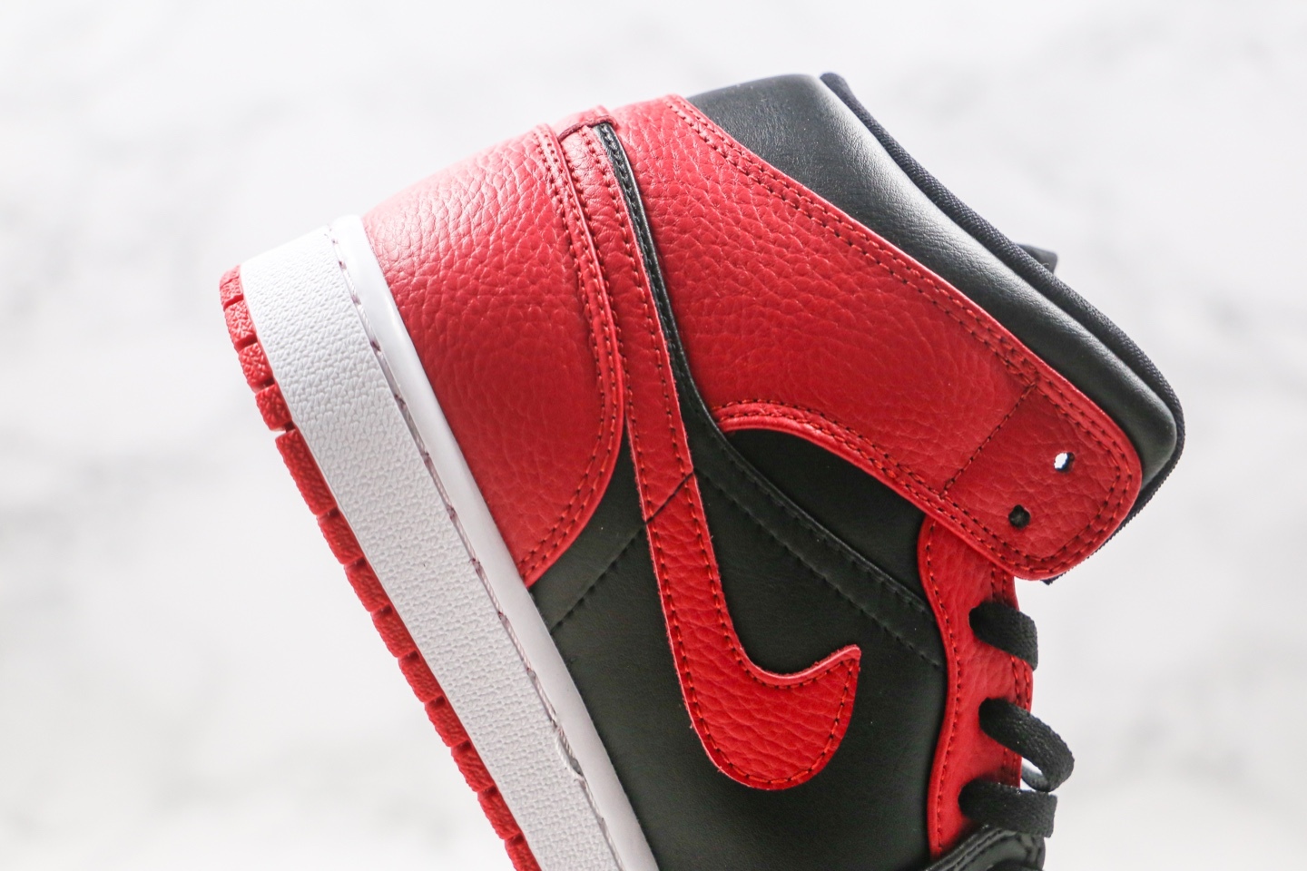 240 AJ1 Mid 36-45 half (7).jpg