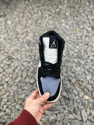 140 AJ1 36-45 Half (24).jpg