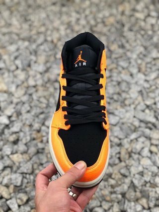 140 AJ1 Mid 36-45 (19).jpg
