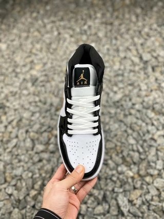 140 AJ1 Mid 36-45 Half (5).jpg