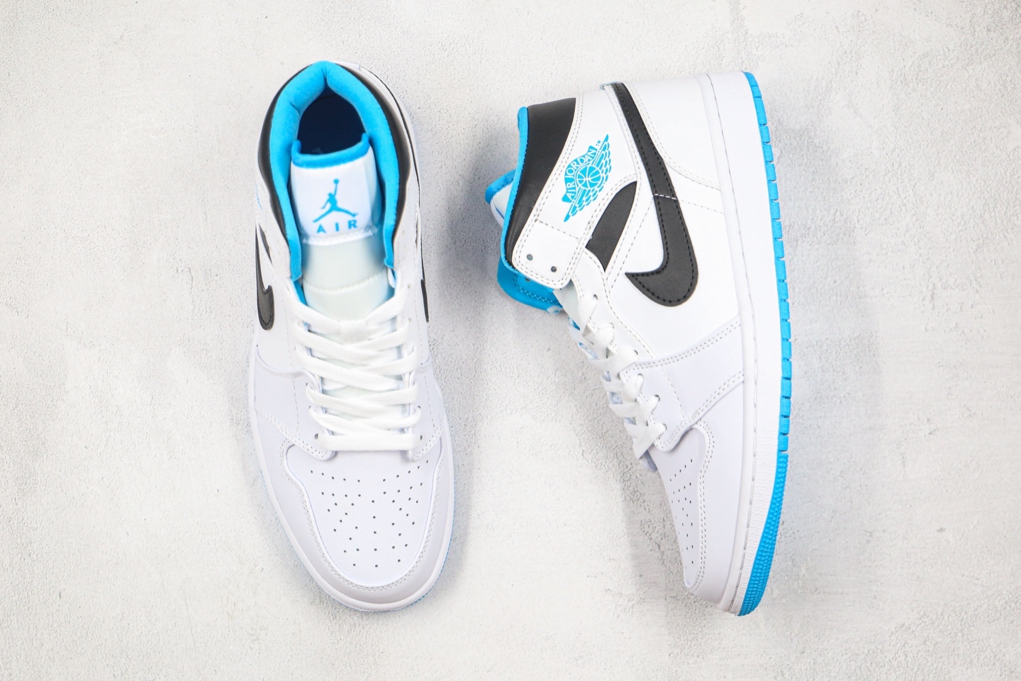 240 AJ1 Mid 36-46 half (1).jpg