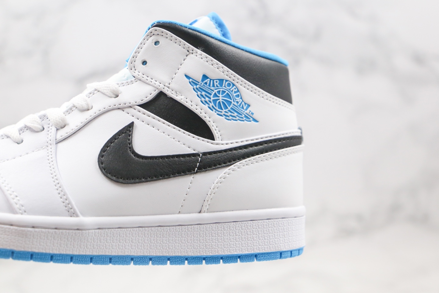 240 AJ1 Mid 36-46 half (4).jpg