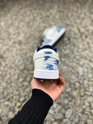 140 AJ1 Low 36-45 Half (15).jpg