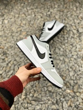 140 AJ1 Low 36-45 Half (22).jpg