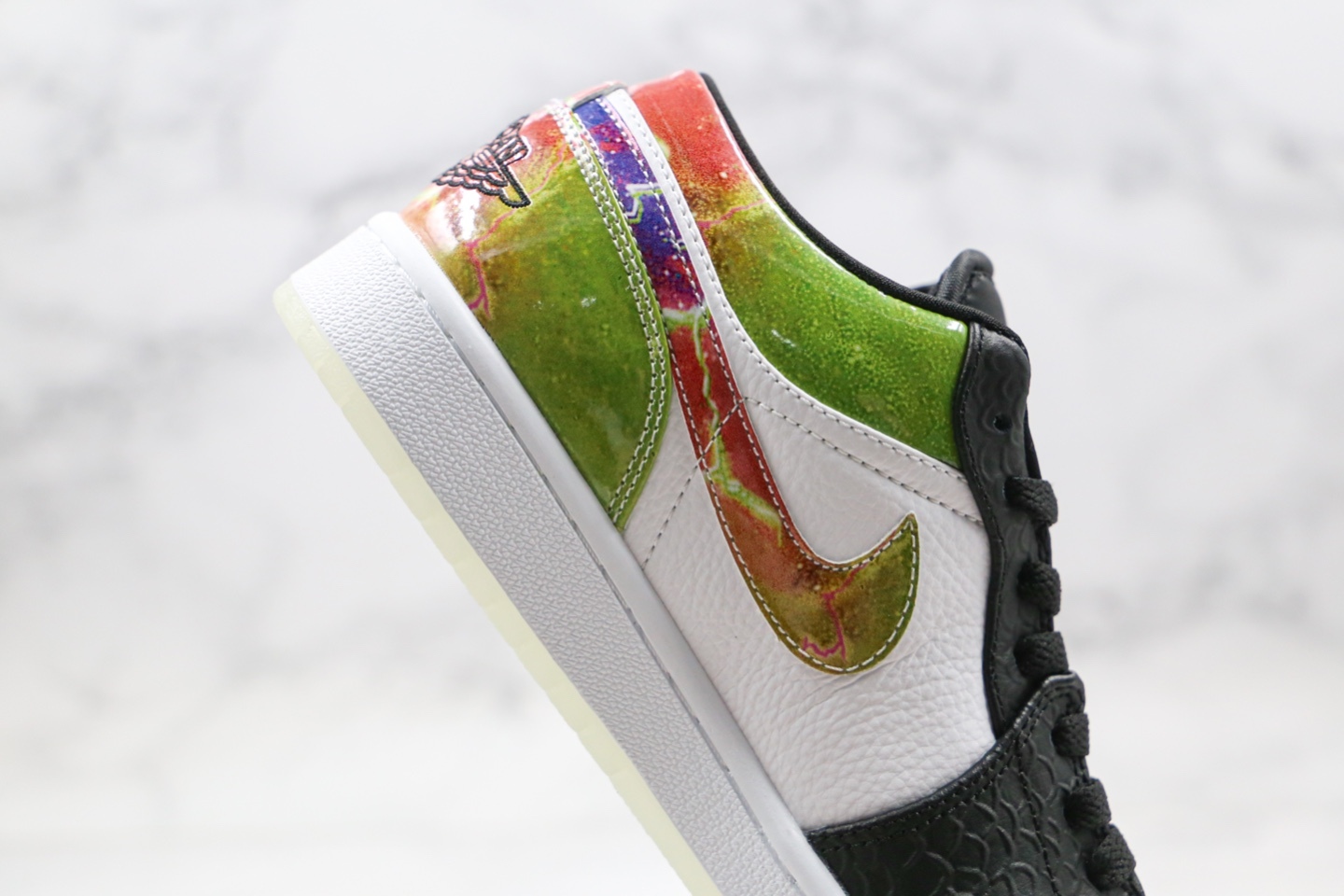 240 AJ1 Mid 40-45 Half no 44.5 (14).jpg