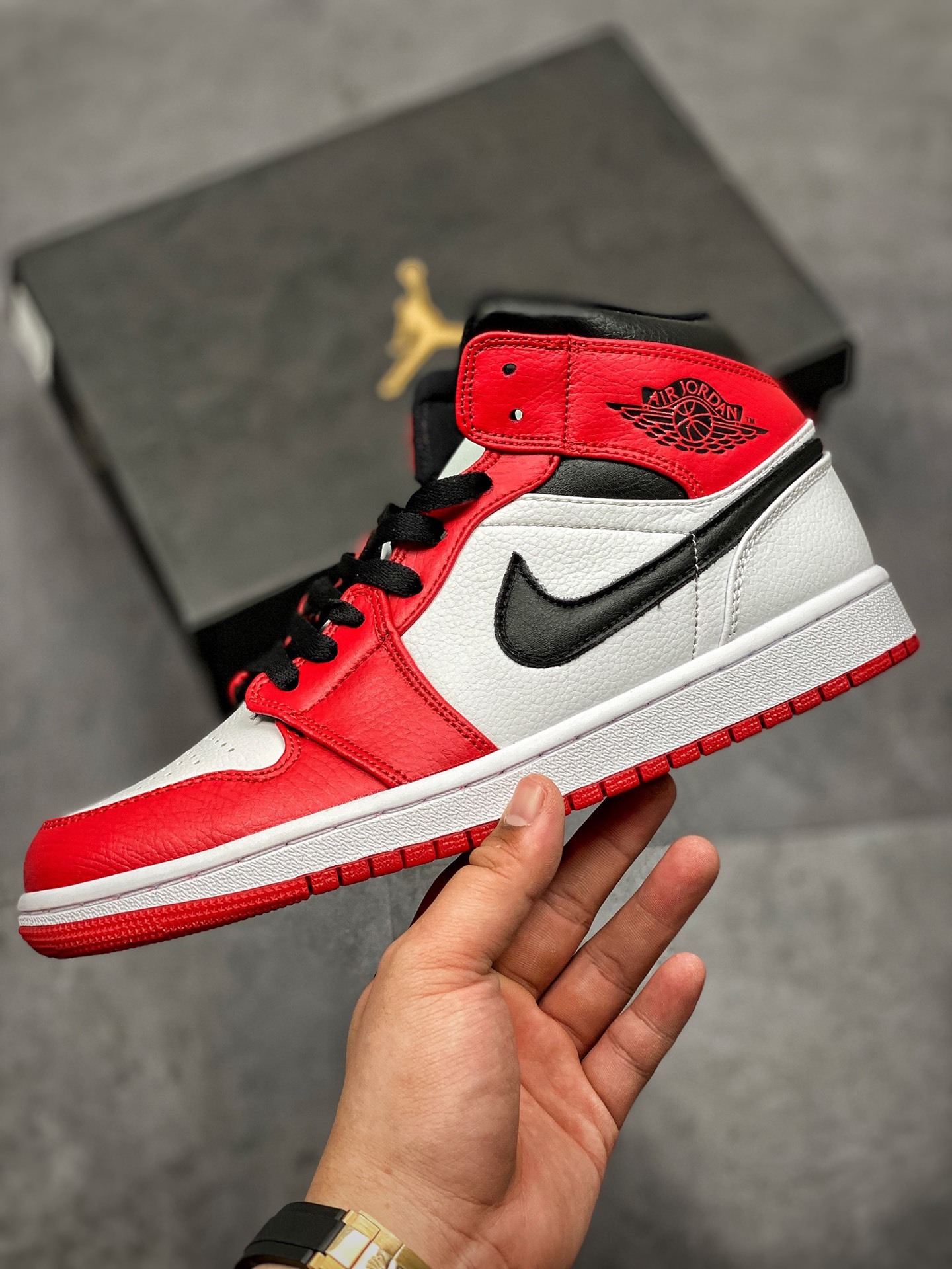 180 AJ1Mid 36-45 got 44.5 (20).jpg