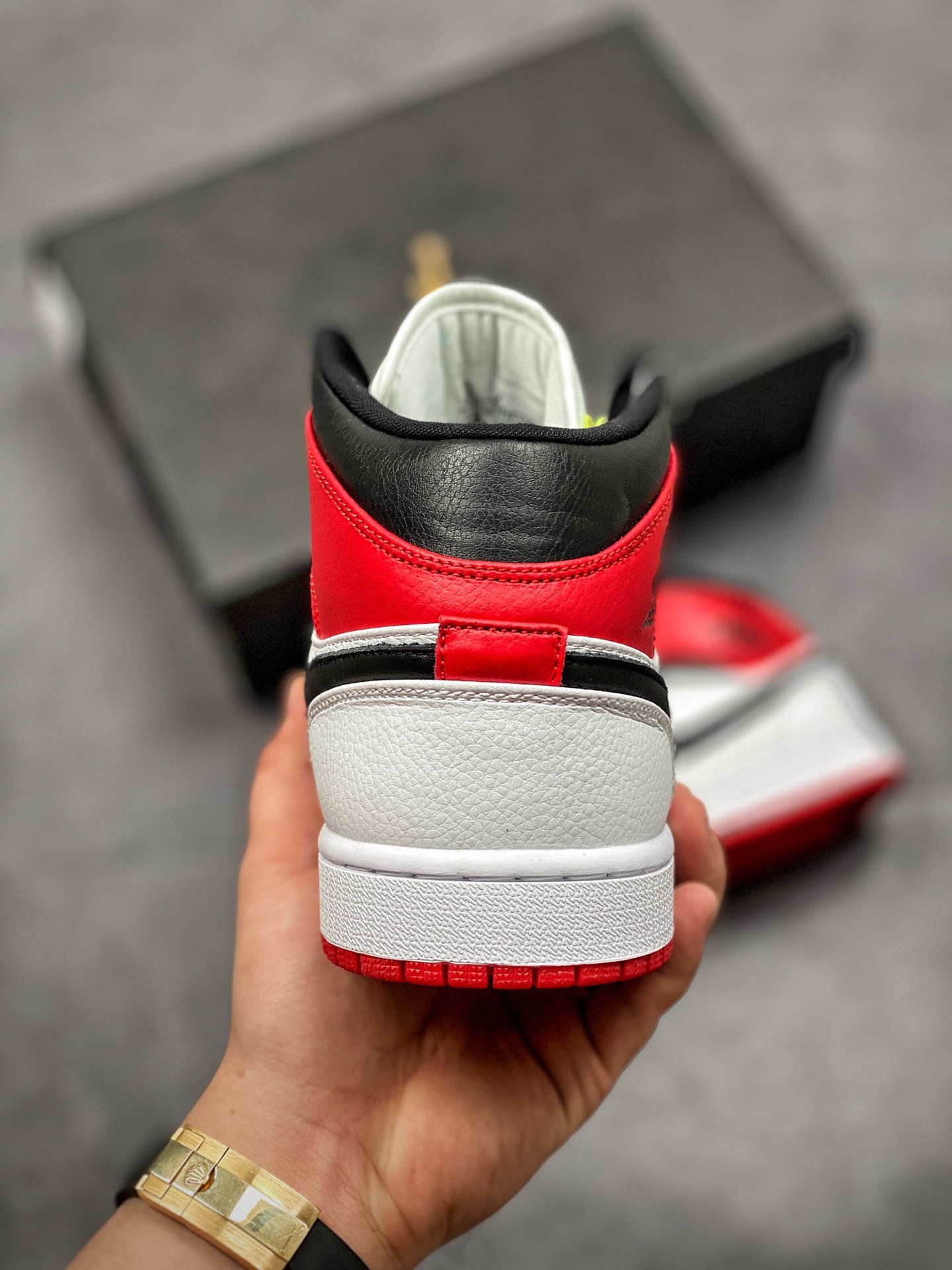 180 AJ1Mid 36-45 got 44.5 (21).jpg