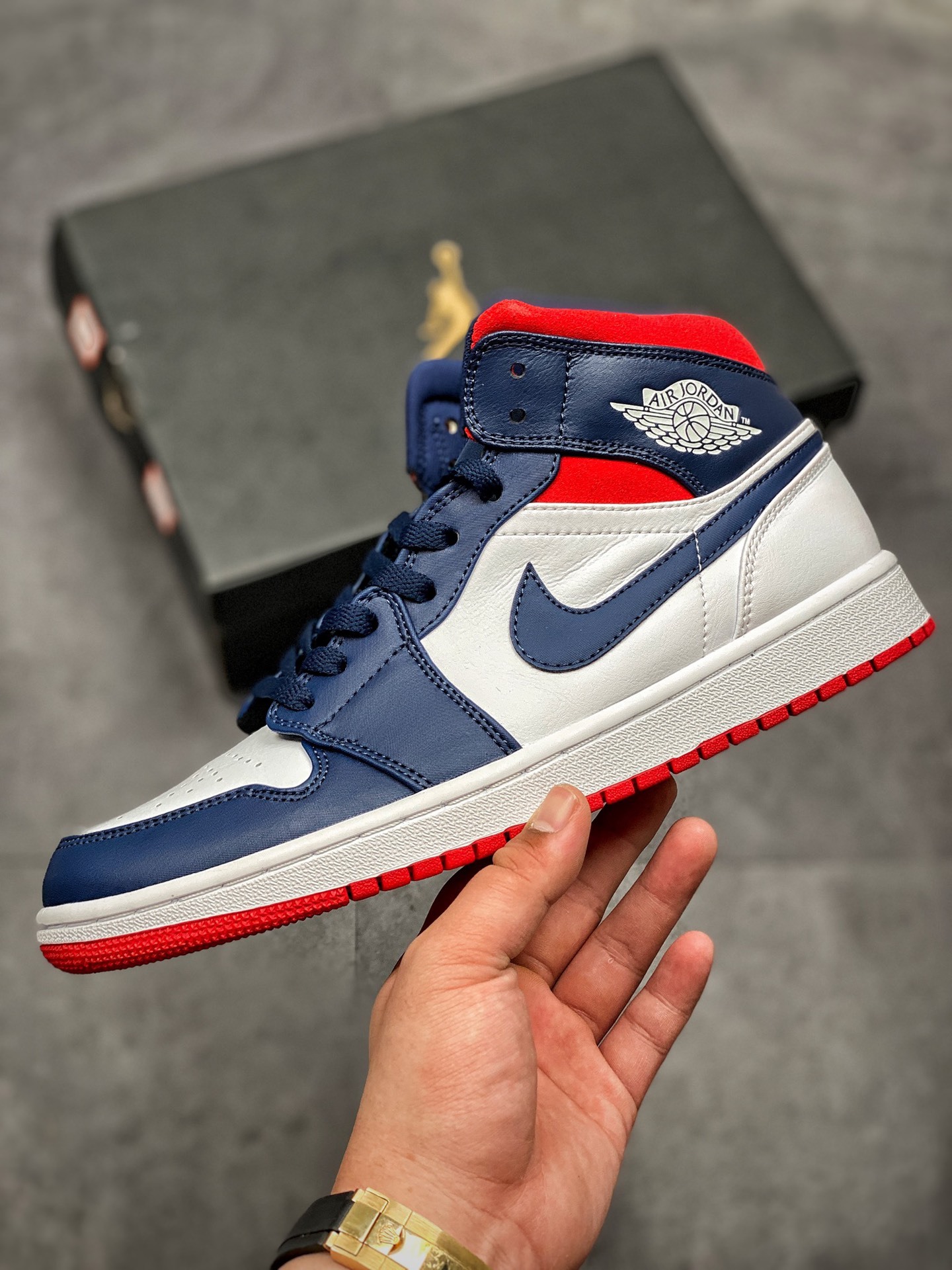 180 AJ1Mid 36-45 got 44.5 (29).jpg