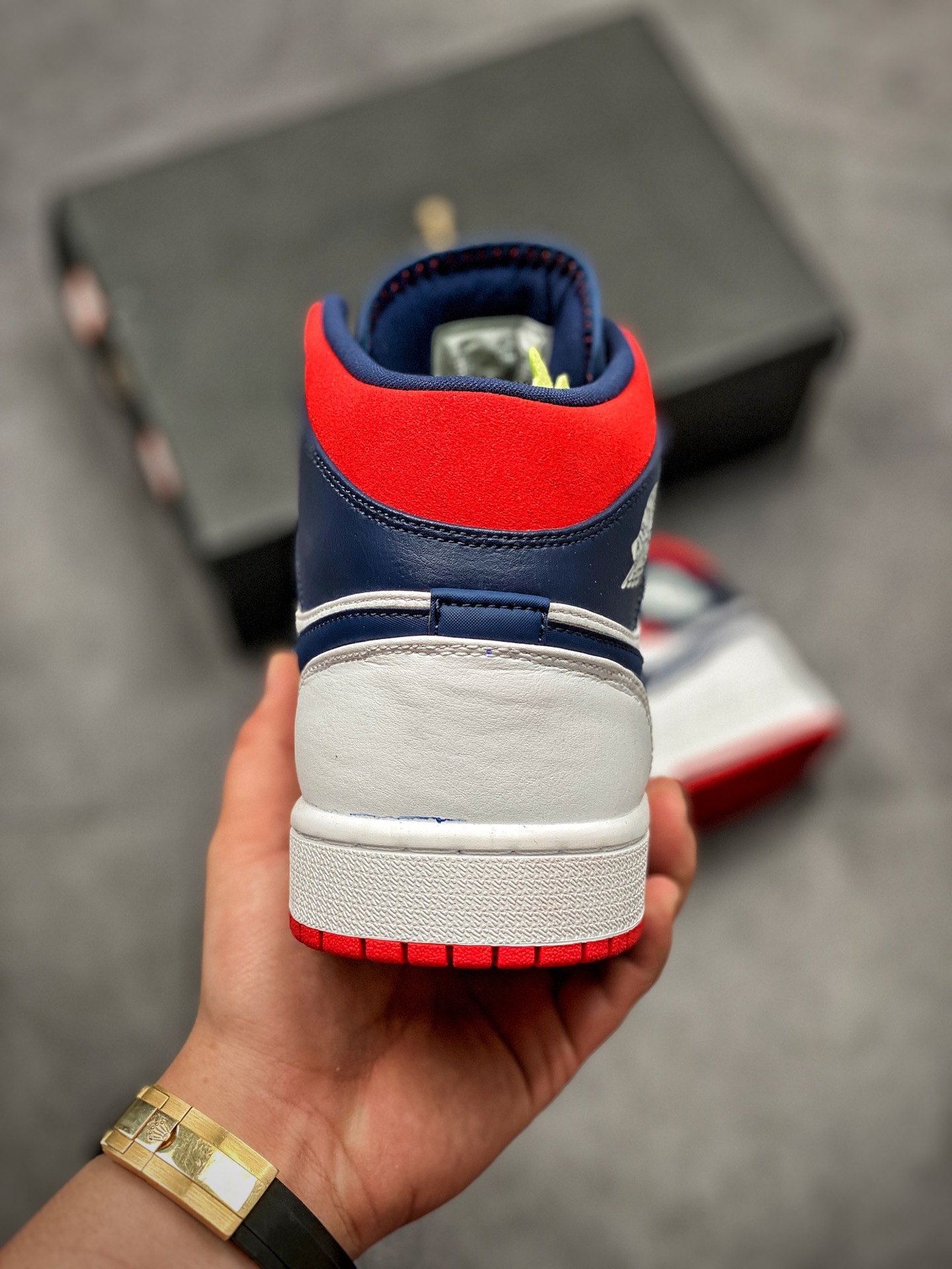 180 AJ1Mid 36-45 got 44.5 (34).jpg