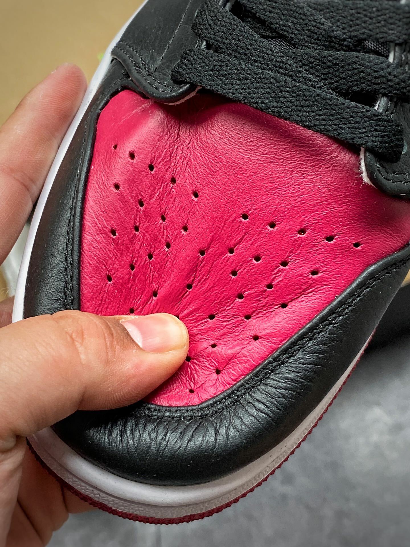 180 AJ1Mid 36-45 got 44.5 37.jpg