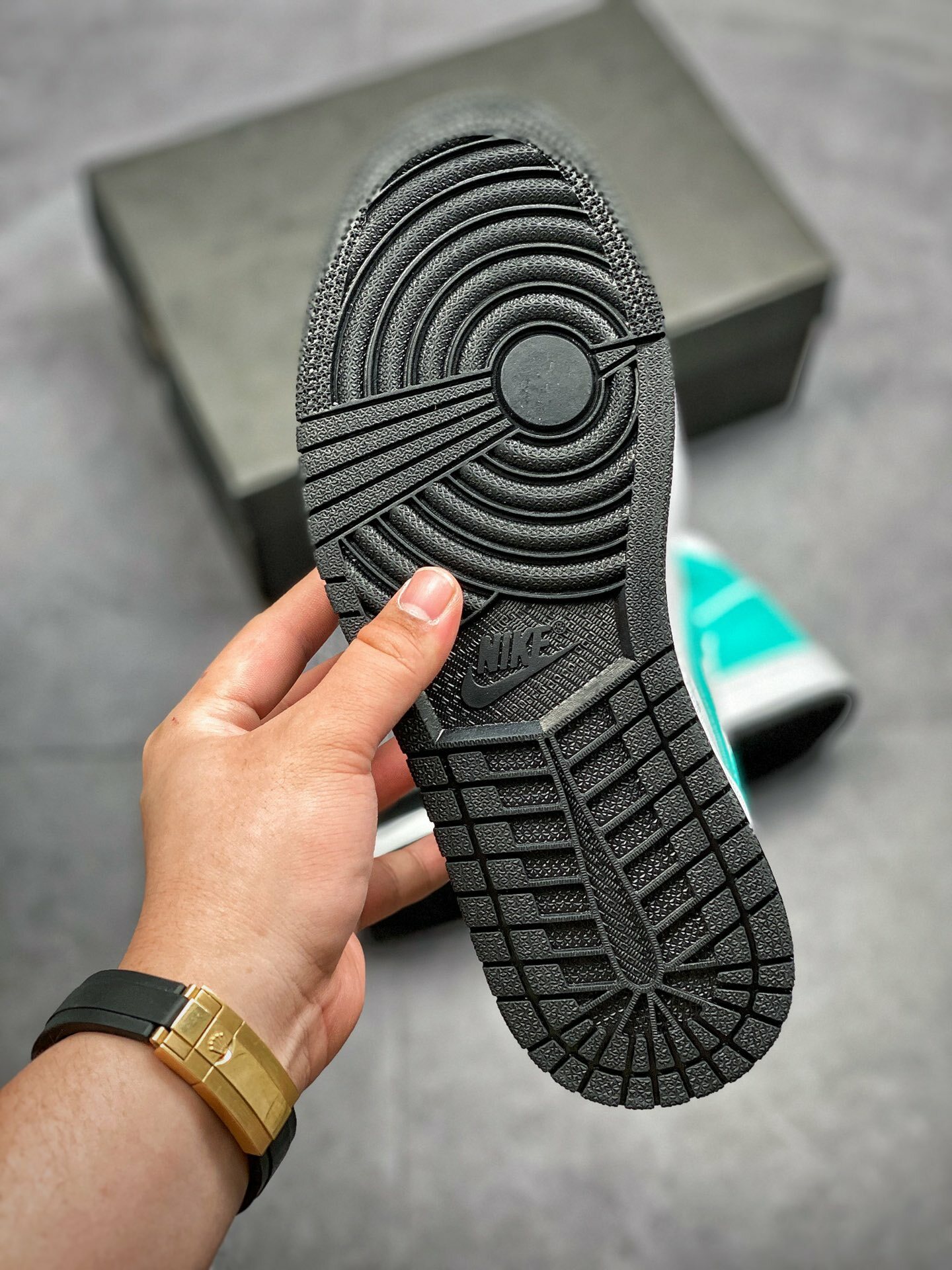180 AJ1Mid 36-45 no 44.5 (2).jpg