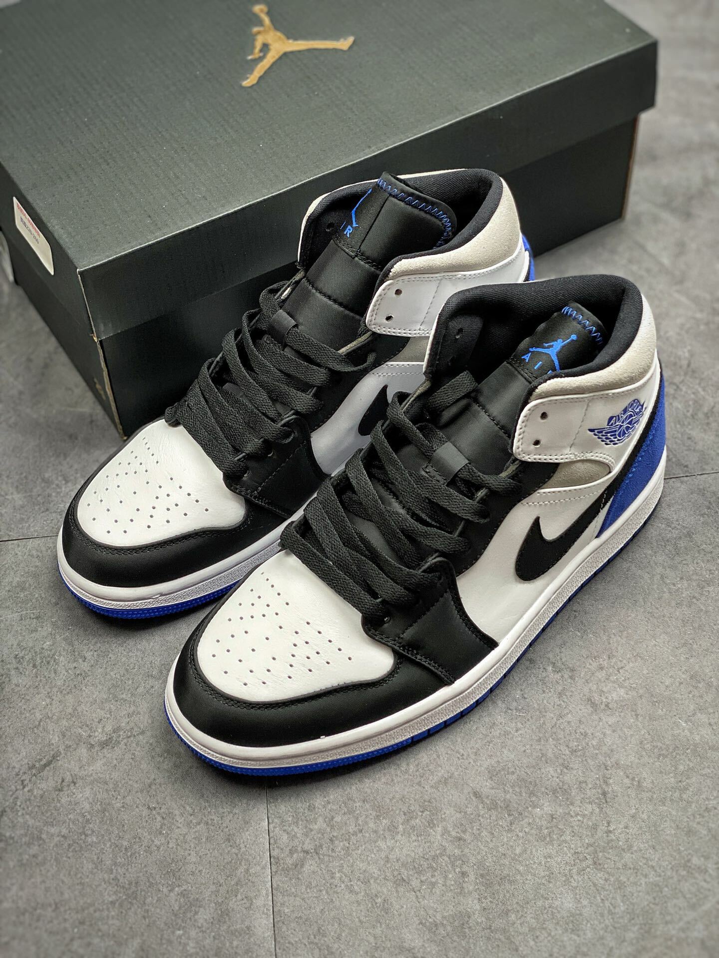 180 AJ1Mid 36-45 got 44.5 (17).jpg