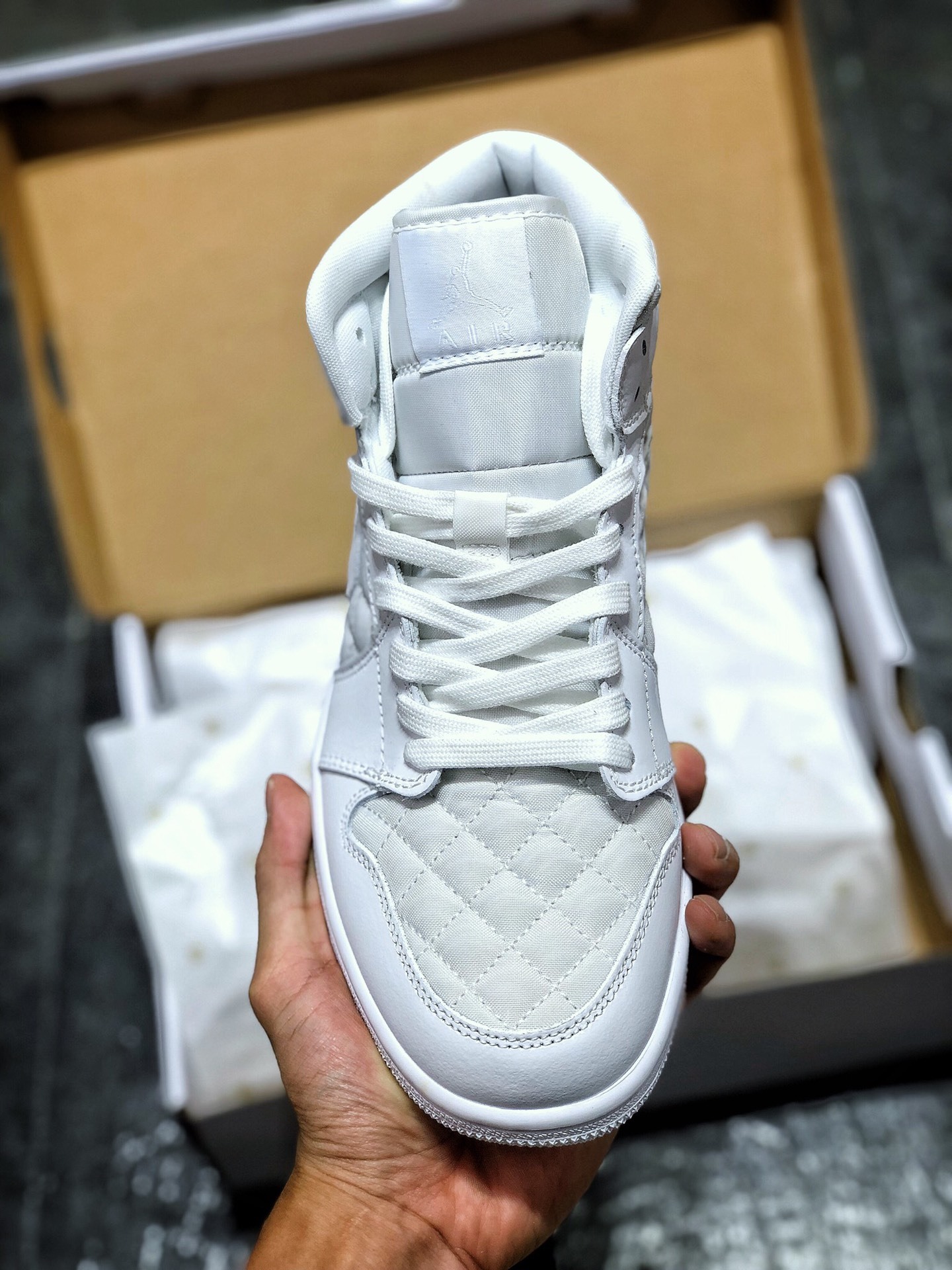240 AJ1Mid Quilted White 36-45 no 44.5 (5).jpg