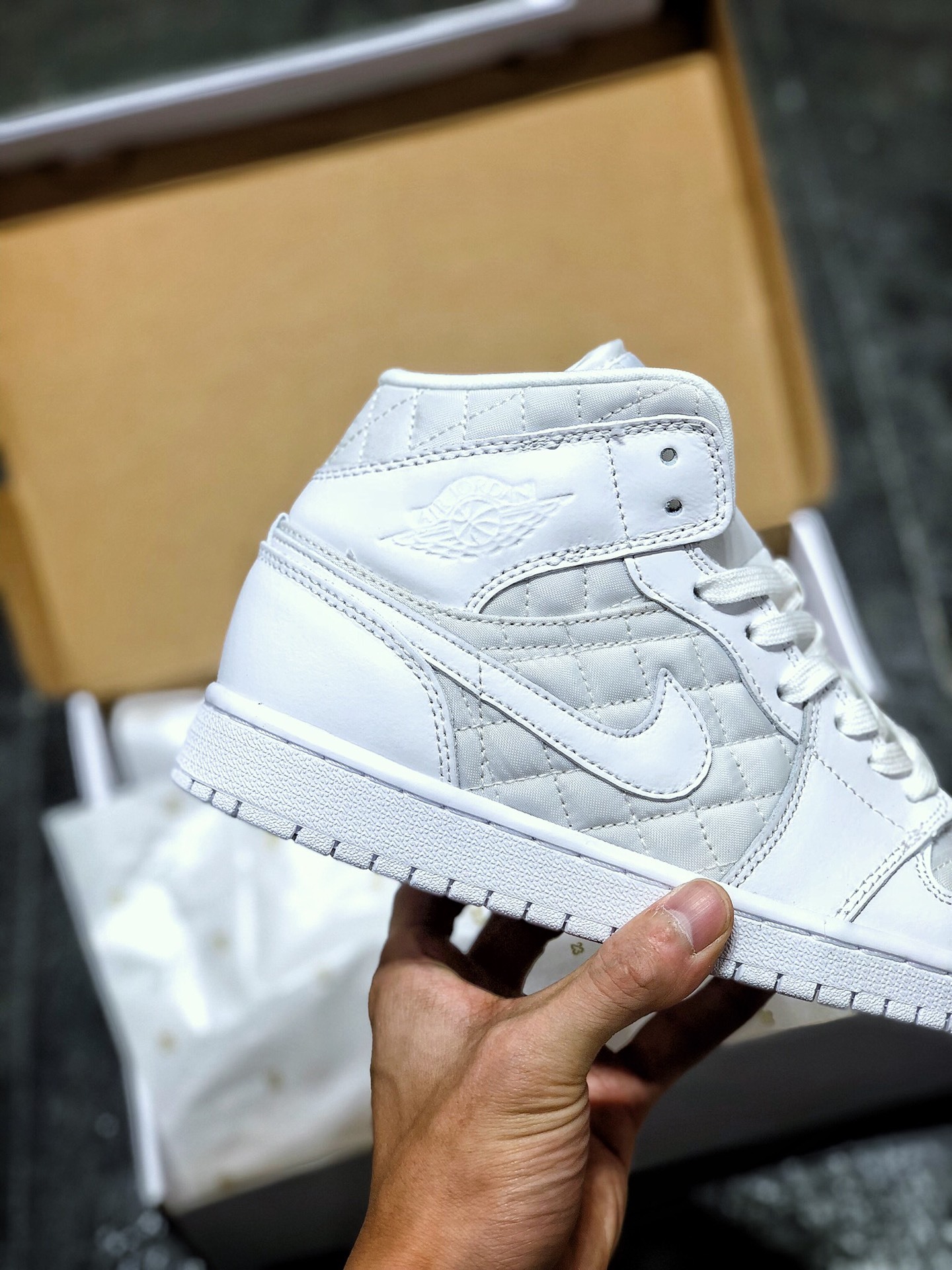 240 AJ1Mid Quilted White 36-45 no 44.5 (7).jpg