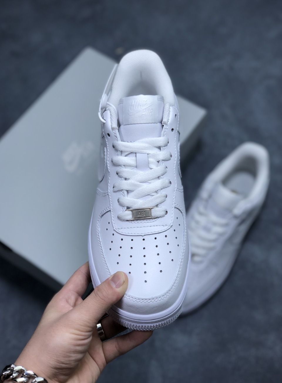 150 Air Force 1 Low ’07 _All white_ 40-45_yy.5 (4).jpg