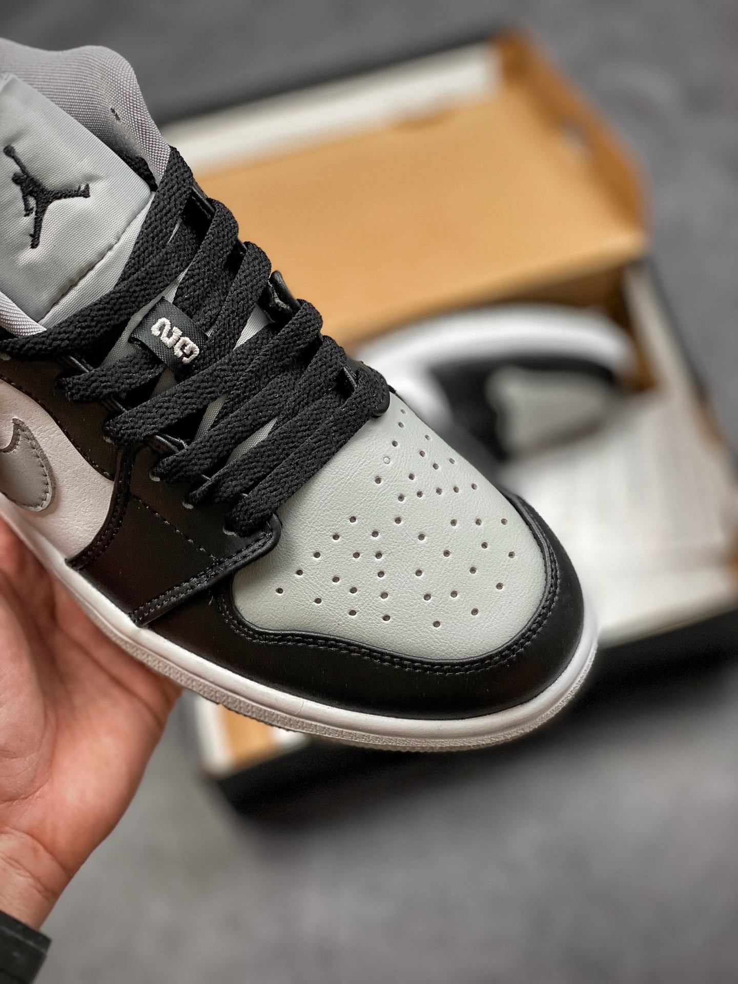 Aj1 low 36-45 got 44.5 (7).jpg