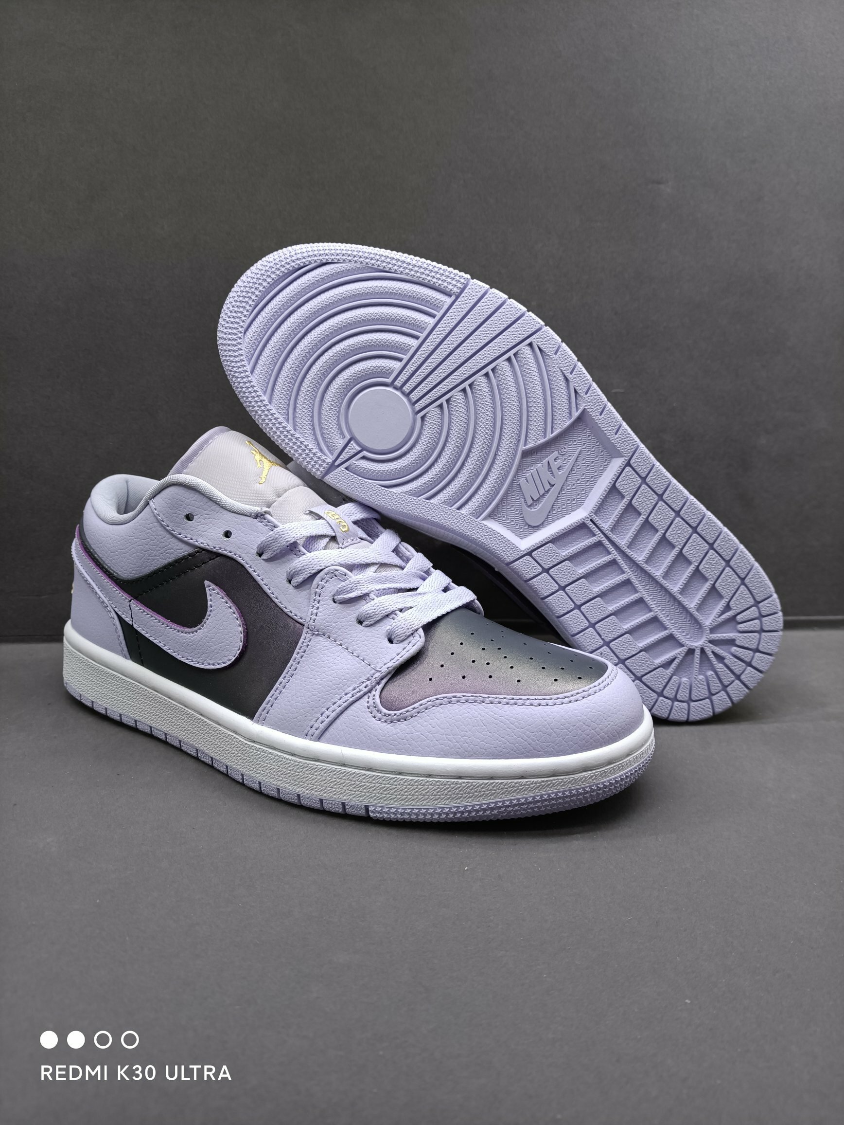 180_200 AJ1 Low 36-46 half.jpg