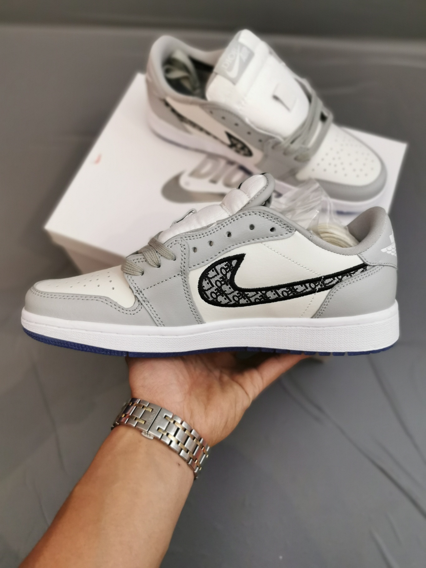 180 AJ1 36-46 (60).jpg