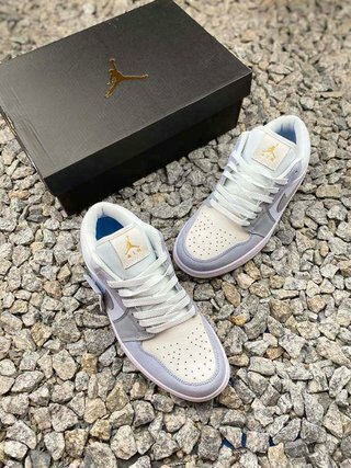 140 AJ1 mid 40-45 got 44.5 (2).jpg