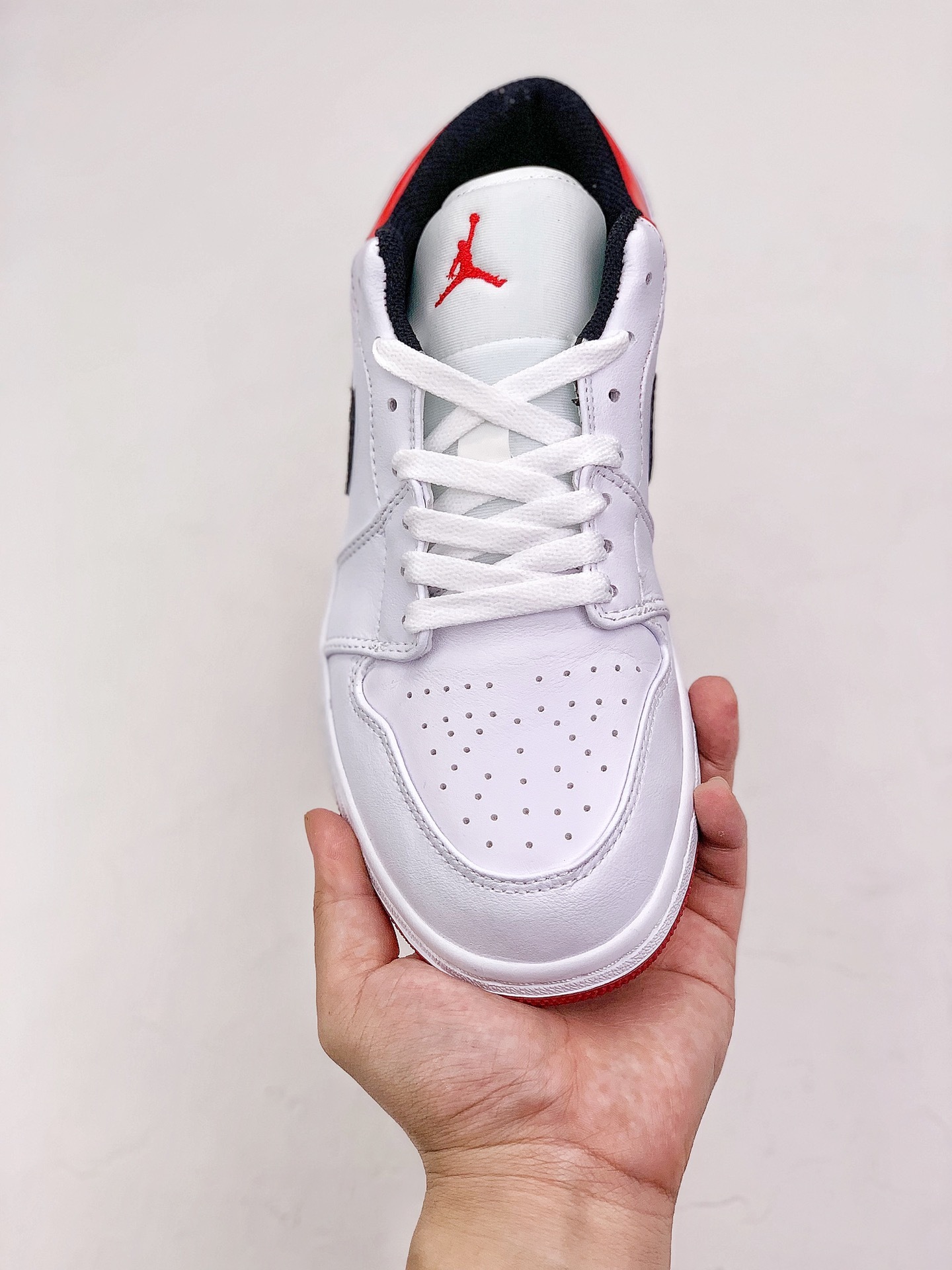 140 AJ1low 36-46 (2).jpg