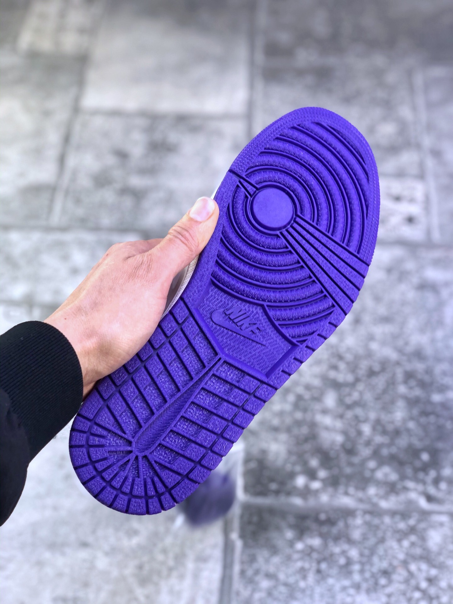 120 AJ1 Low 36-46 (4).jpg