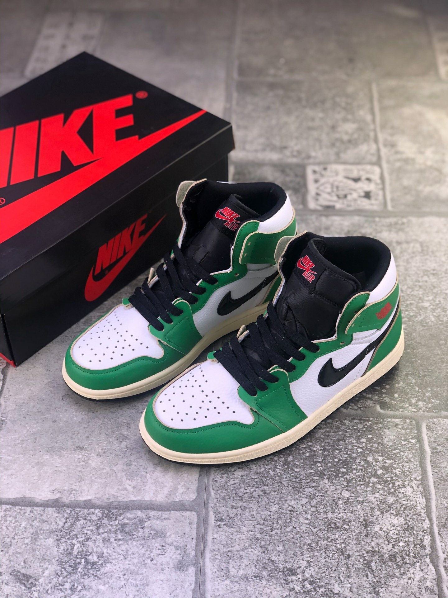 120 AJ1 lucky green 36_37_38_39 40-46 Half (6).jpg