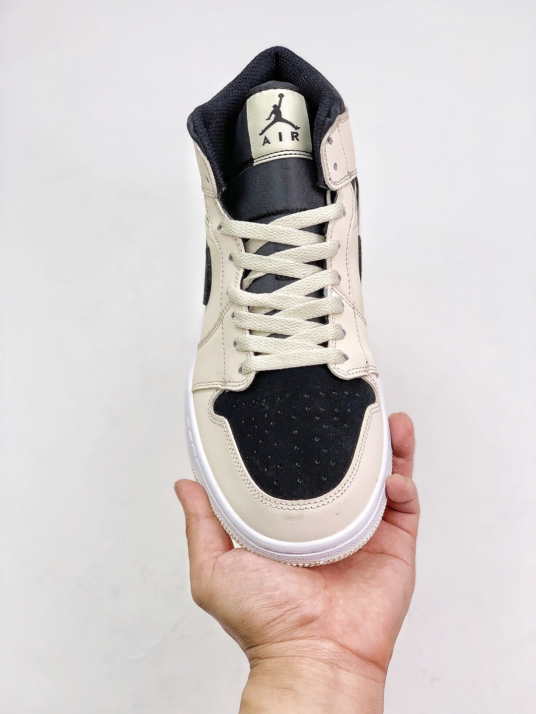 160 AJ1 Mid 36-45 (79).jpg