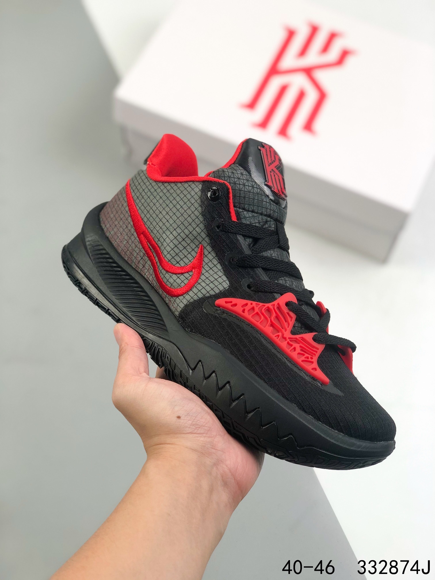 130 Kyrie low 3 40-46 half (5).jpg