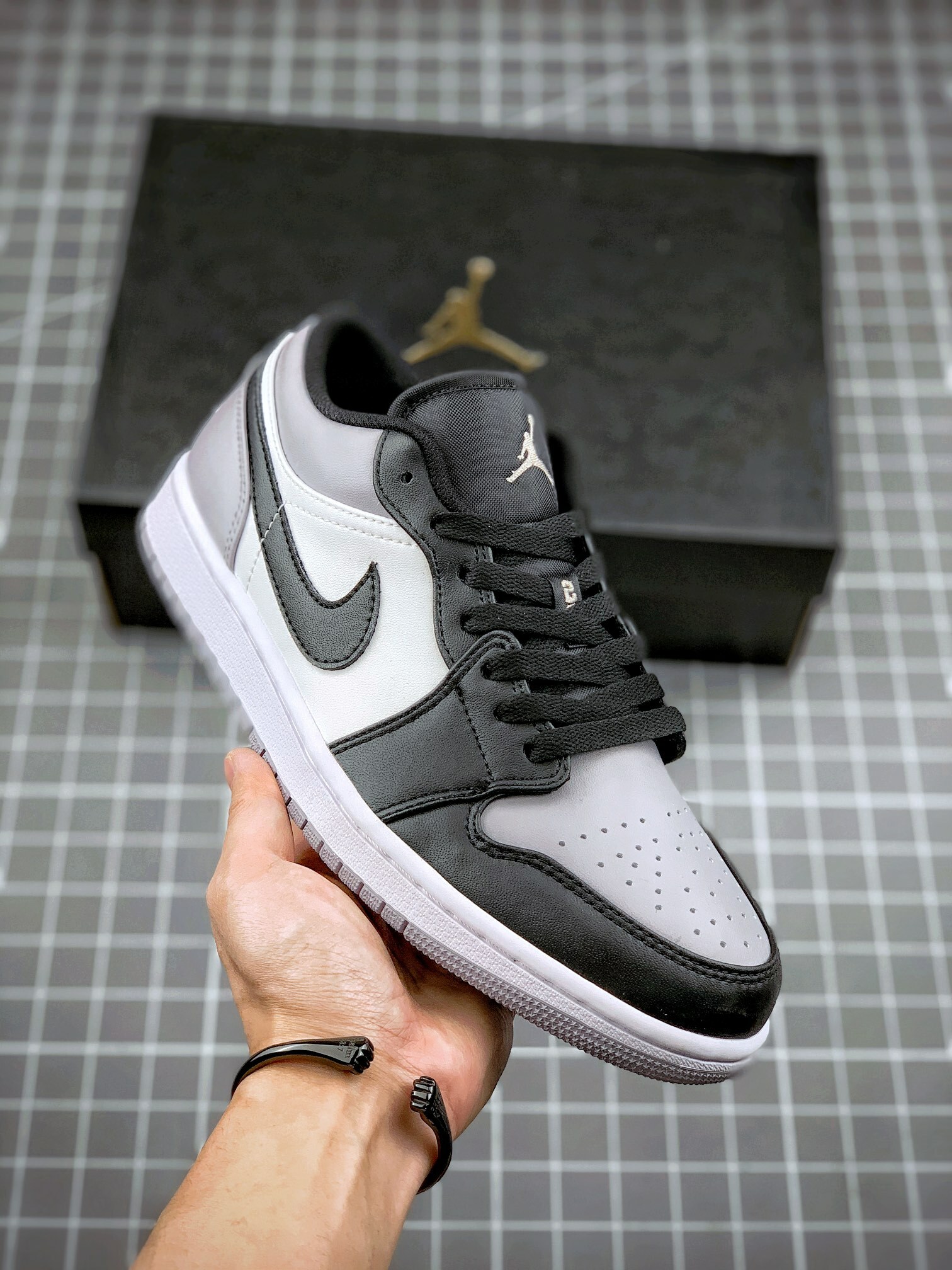 130 AJ1 High 36-46 half.jpg