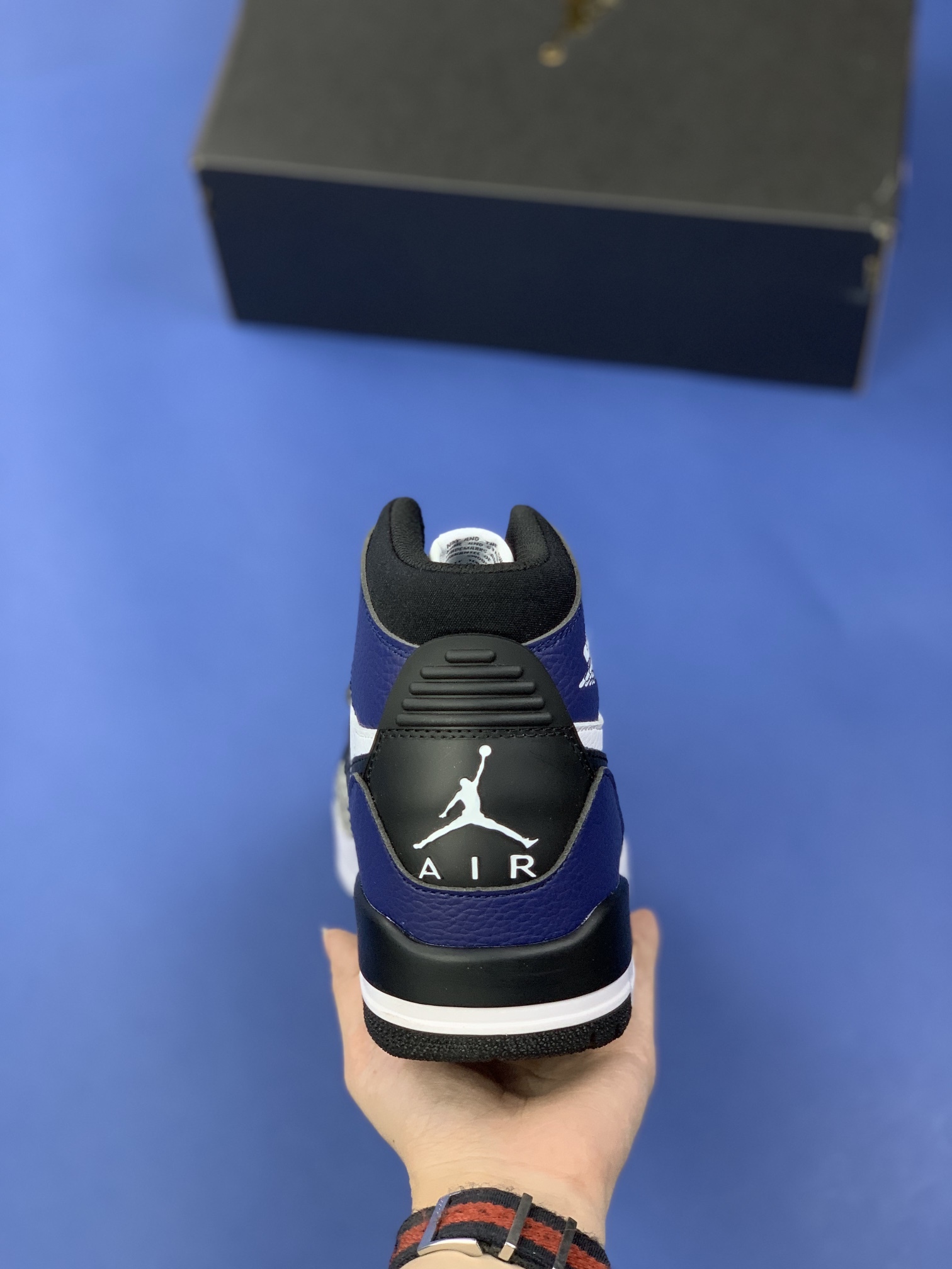 180 Jordan Legacy 312 36-46 AV3922-060 (12).jpg