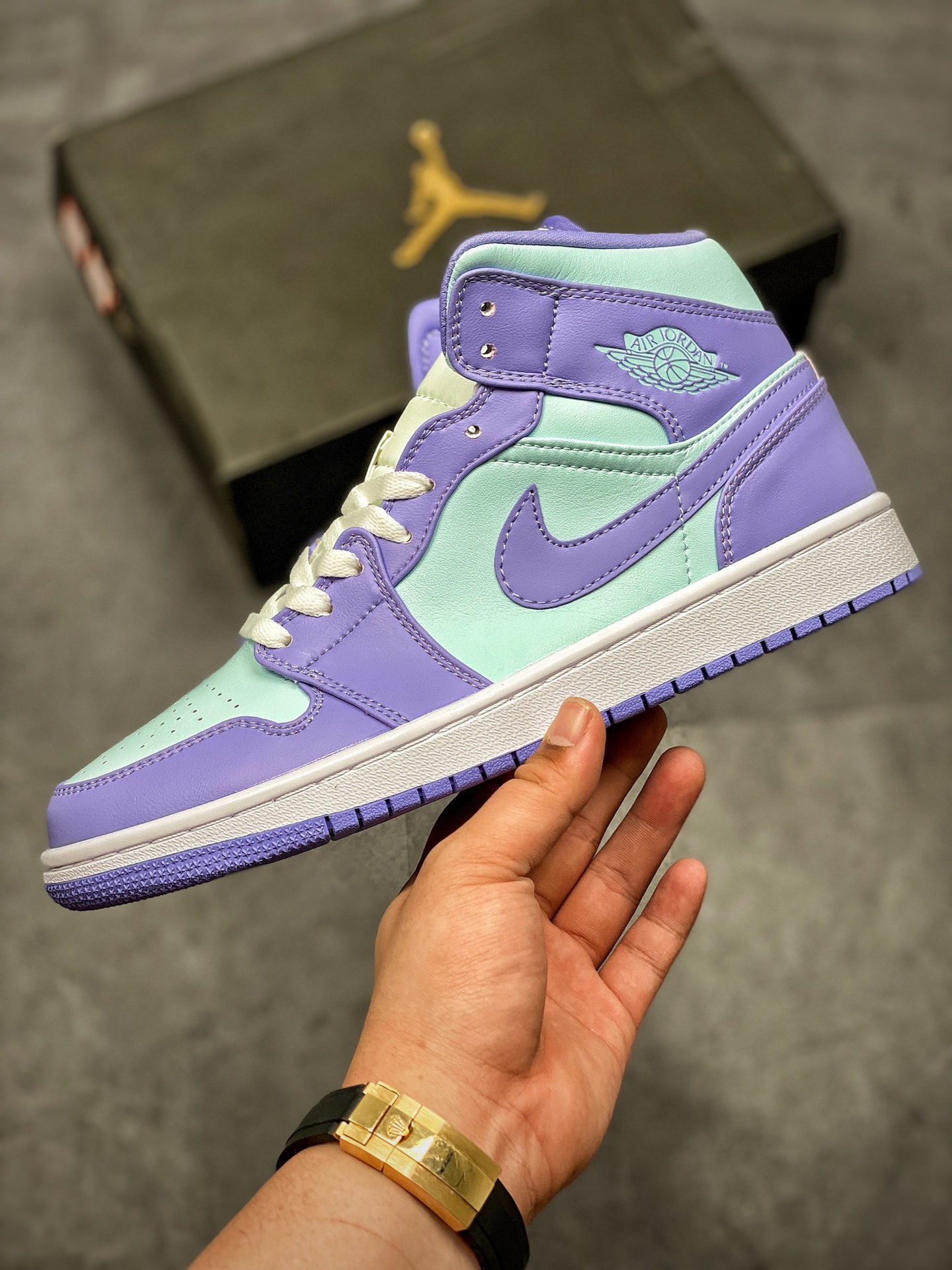 180 AJ1Mid Incredible Hulk 36-45 no 44.5 (3).jpg