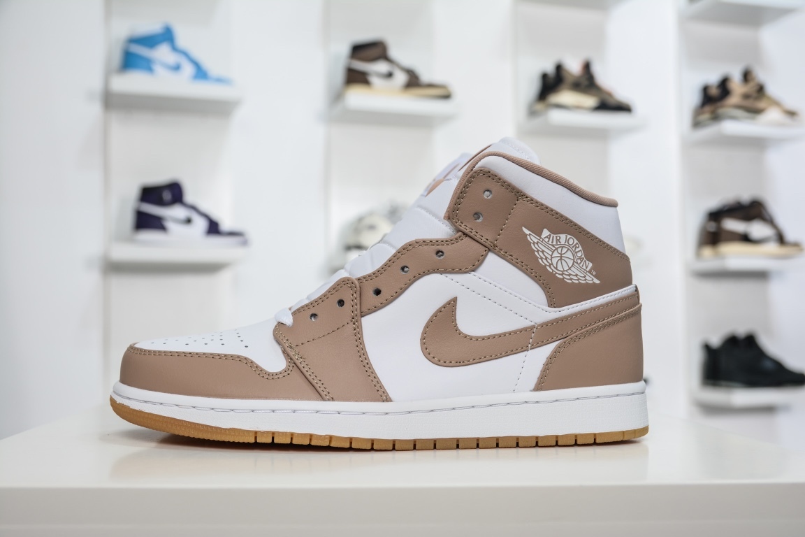 180 AJ1 Mid 36-46 half 554724-271 (4).jpg