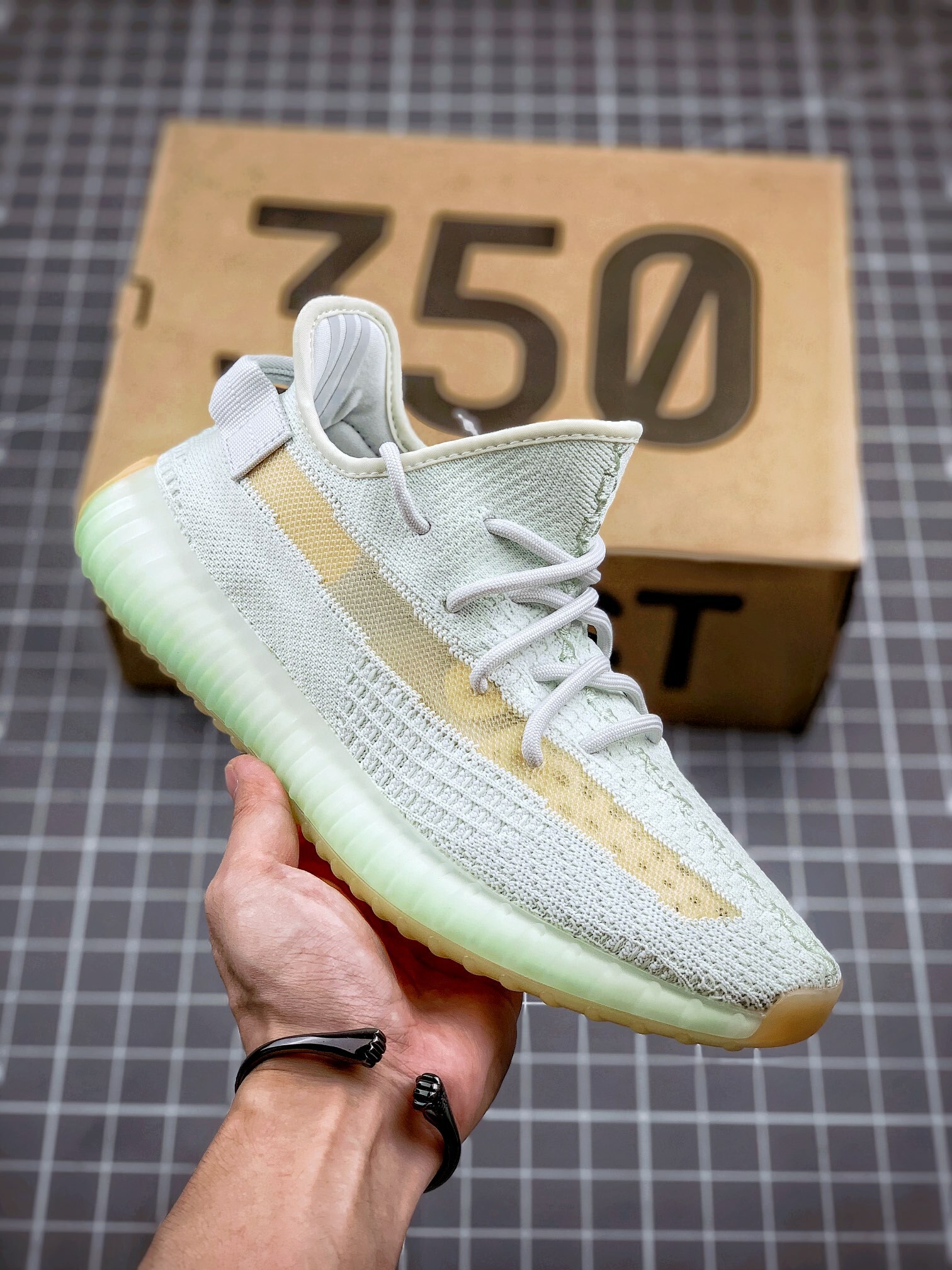 120 Hyperspace yeezy boost 350 36-47half (1).jpg