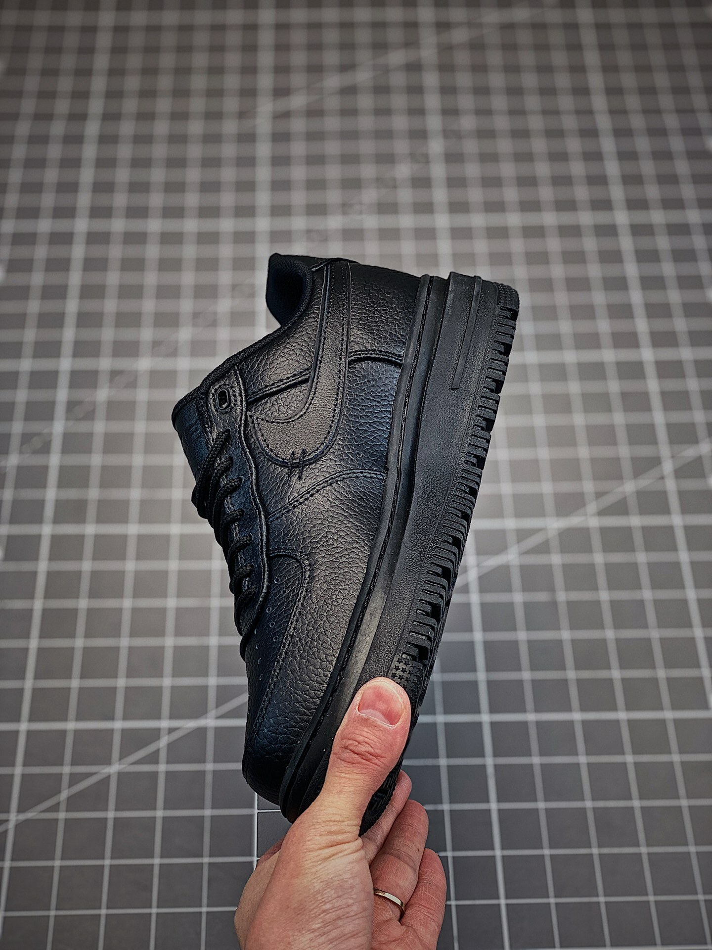180 NK Air Force 1 Low Luxe 40-46 no44.5 (2).jfif
