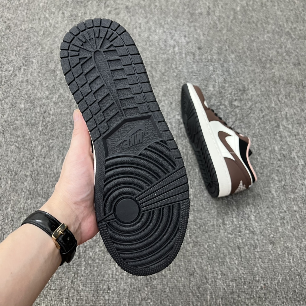 180 AJ1 Mocha Brown 36-46 half (8)