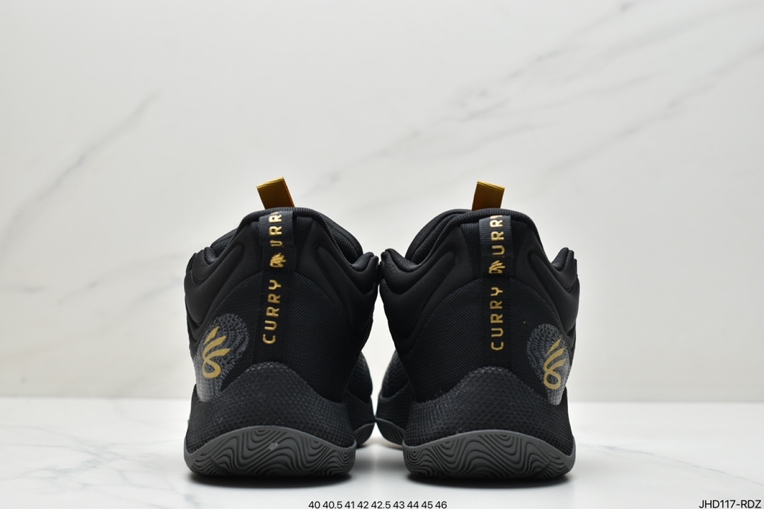 170 Curry HOVR Splash 40-46 half (24)