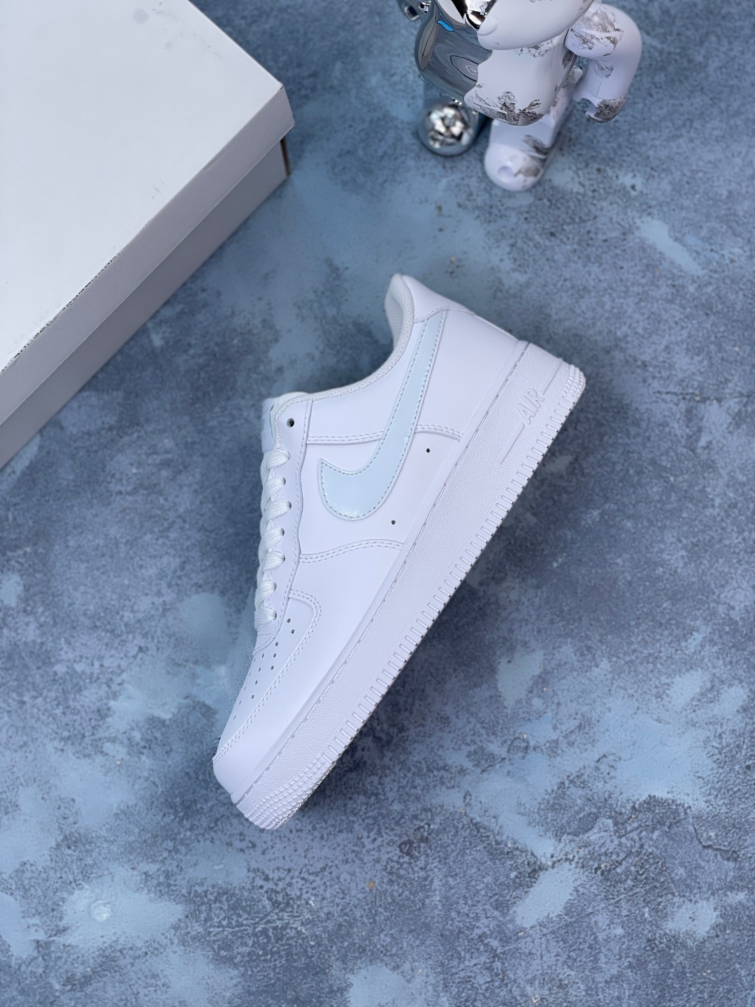 180 Air Force 1 Low 40-46Half  (3)