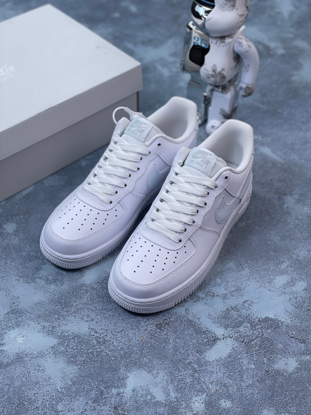 180 Air Force 1 Low 40-46Half  (4)