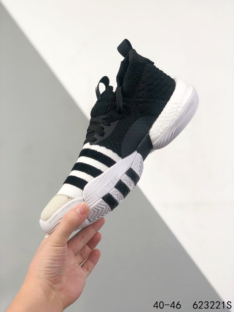 150 Trae Young 2 40-46 Half  (18)