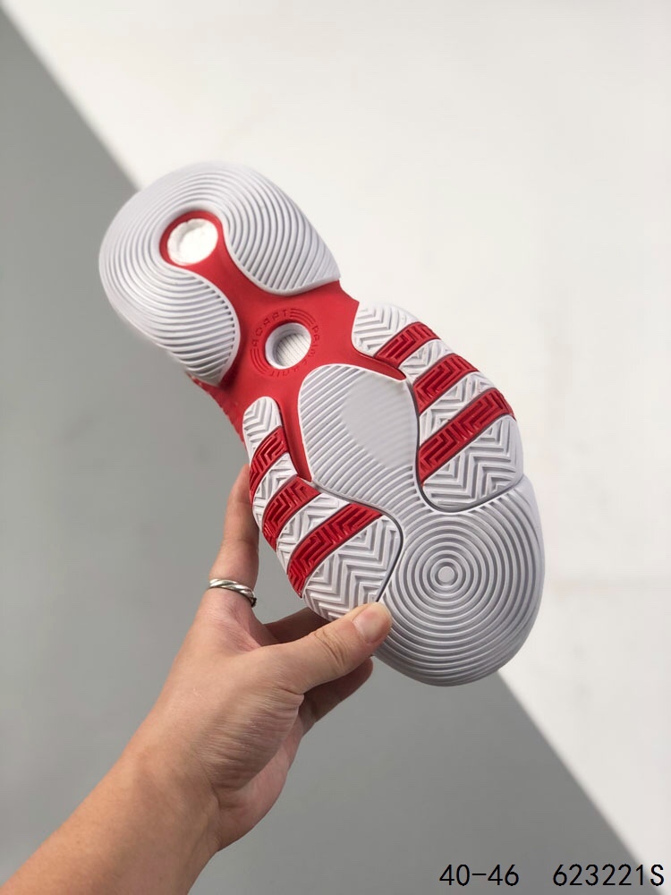 150 Trae Young 2 40-46 Half  (13)