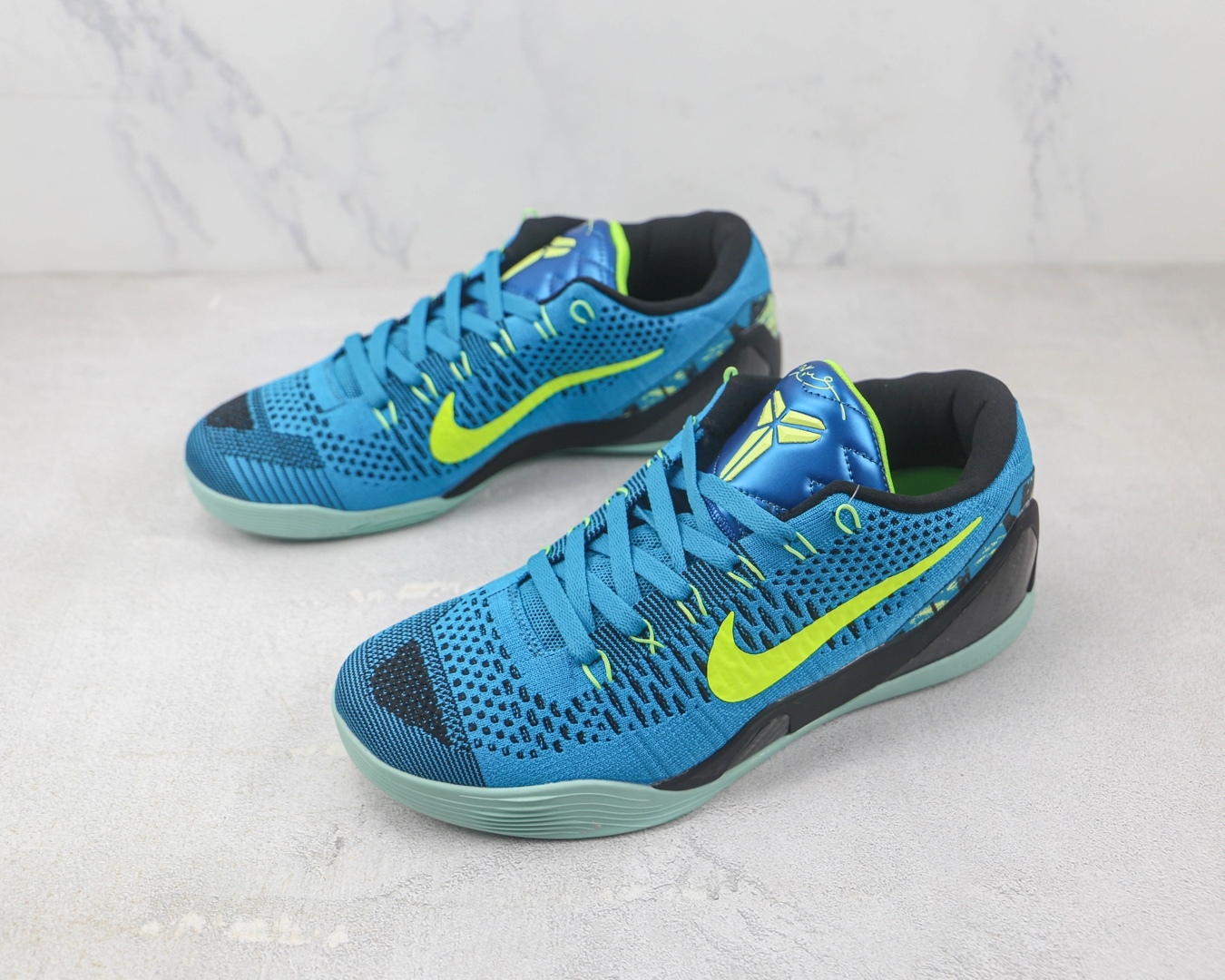 240 Kobe 9 40-46 half (44)