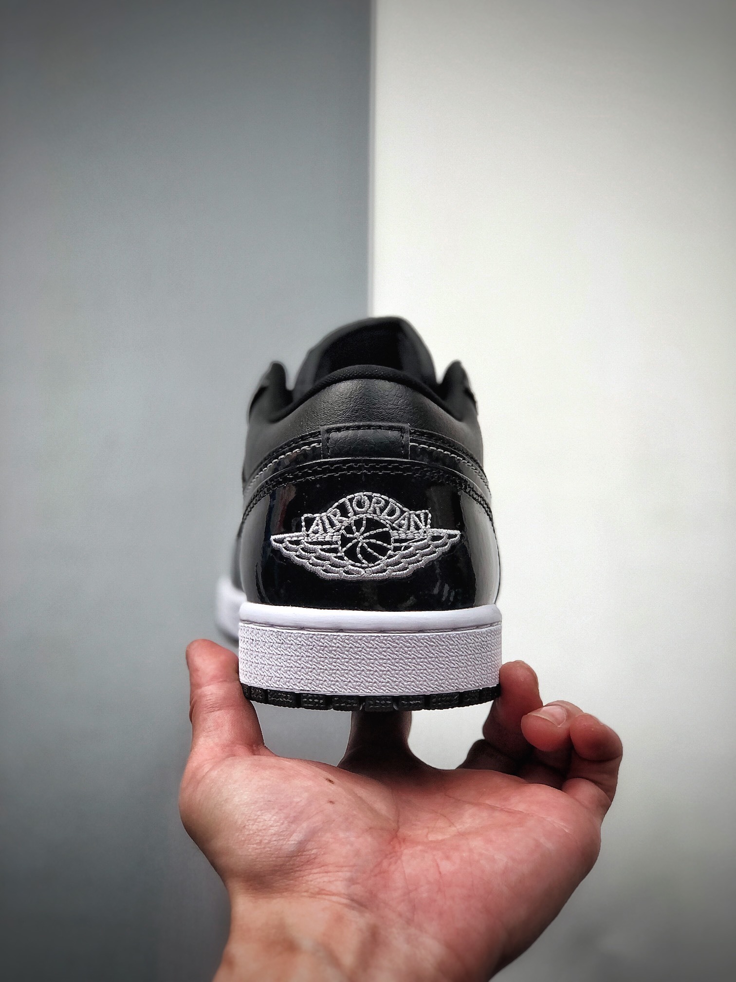 170 AJ1 Low 36-46 half (15)