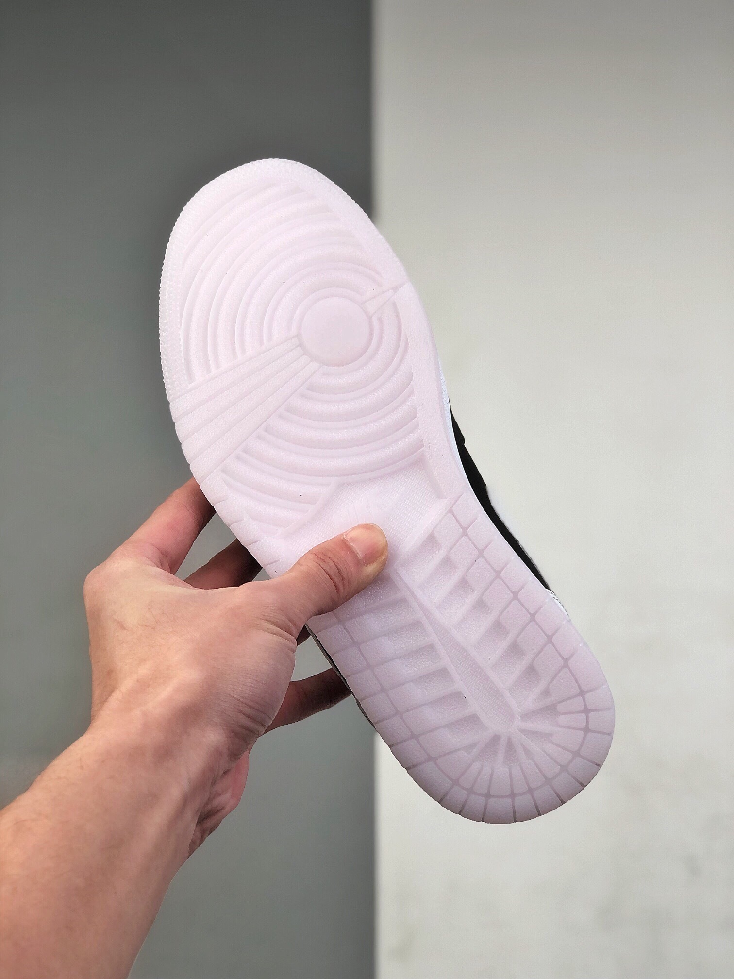 130 AJ1 Low 36-46 half (11)