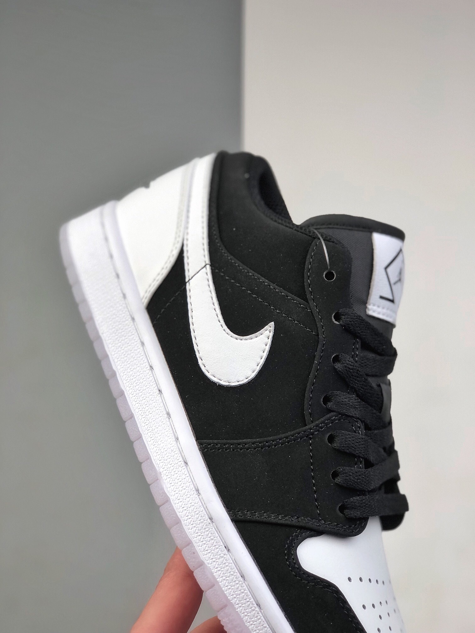 130 AJ1 Low 36-46 half (13)