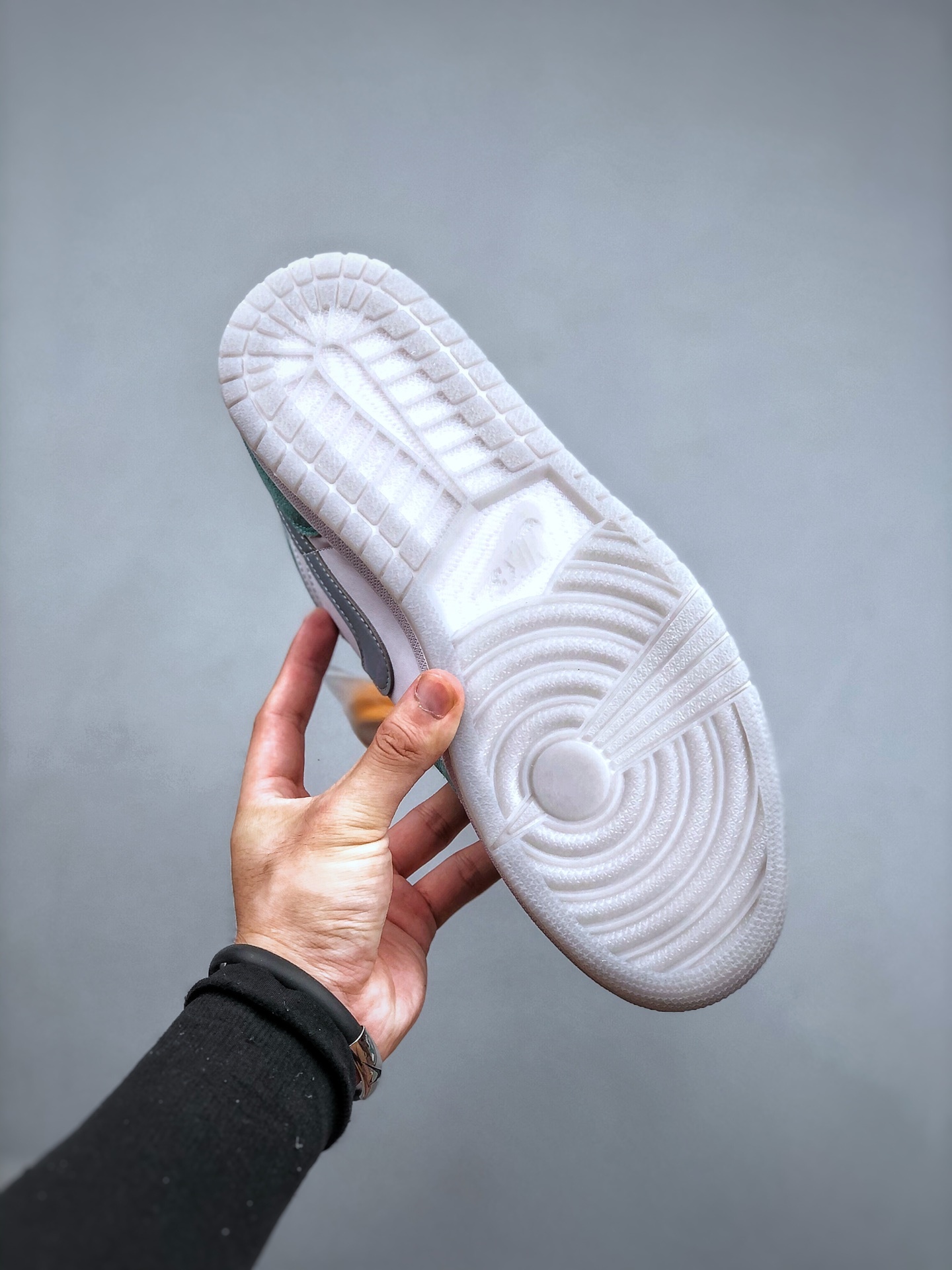 AJ1 High - 2025-05-11T161848.080