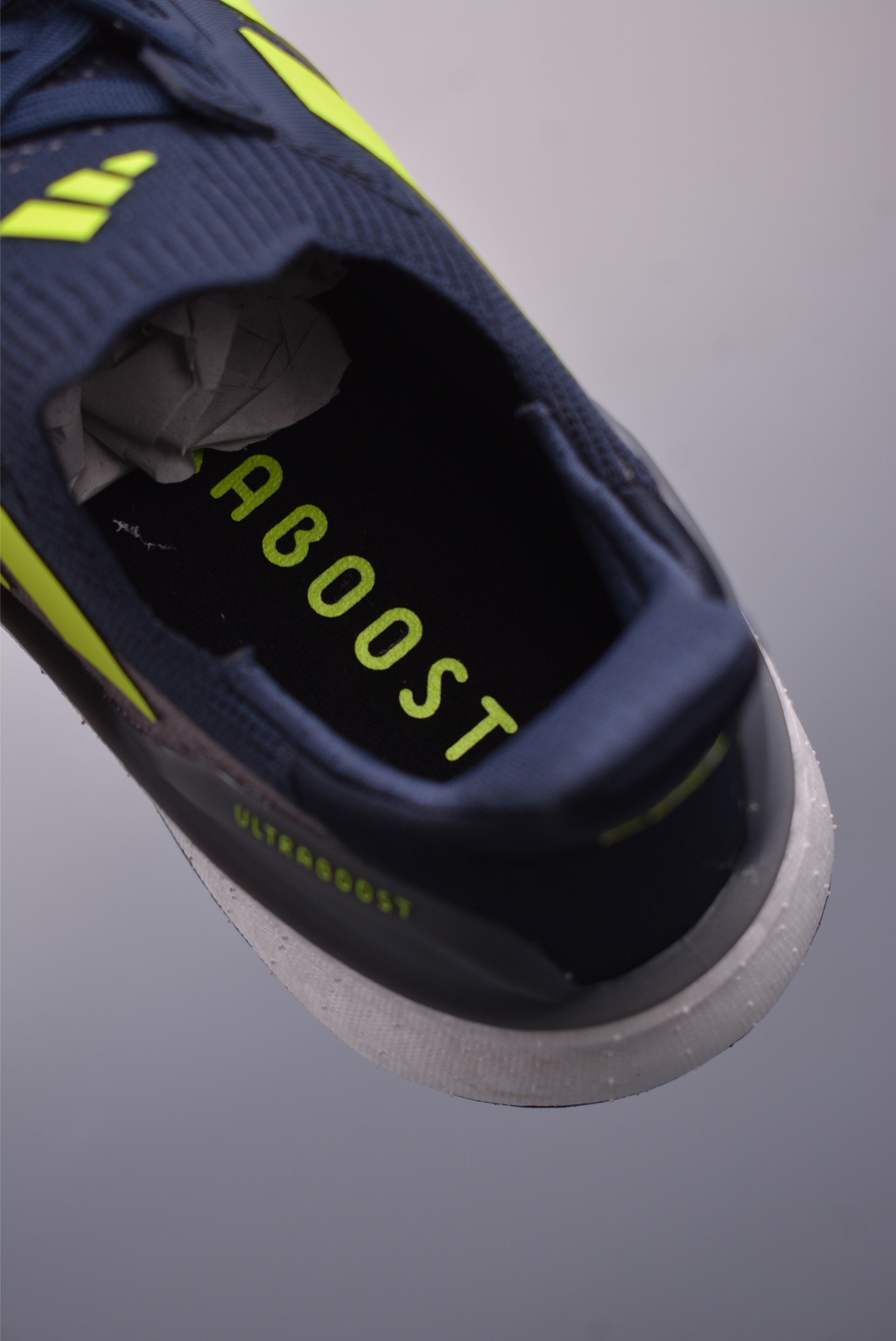 Ultraboost 5X 210