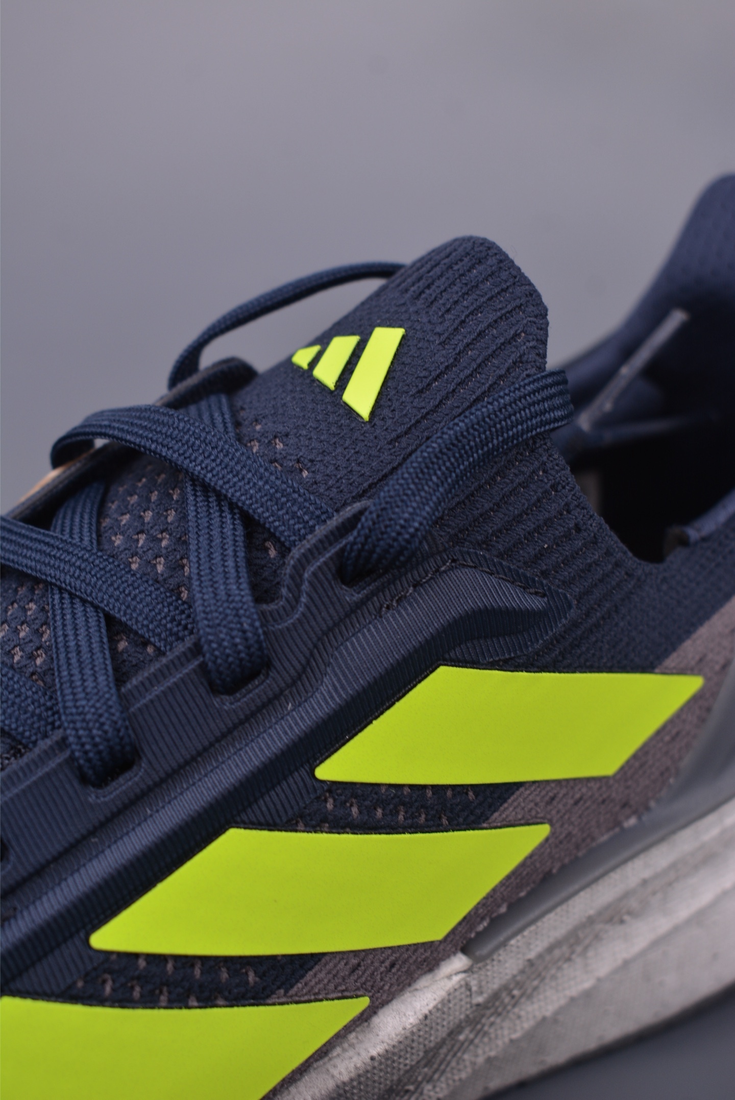 Ultraboost 5X 210 (7)