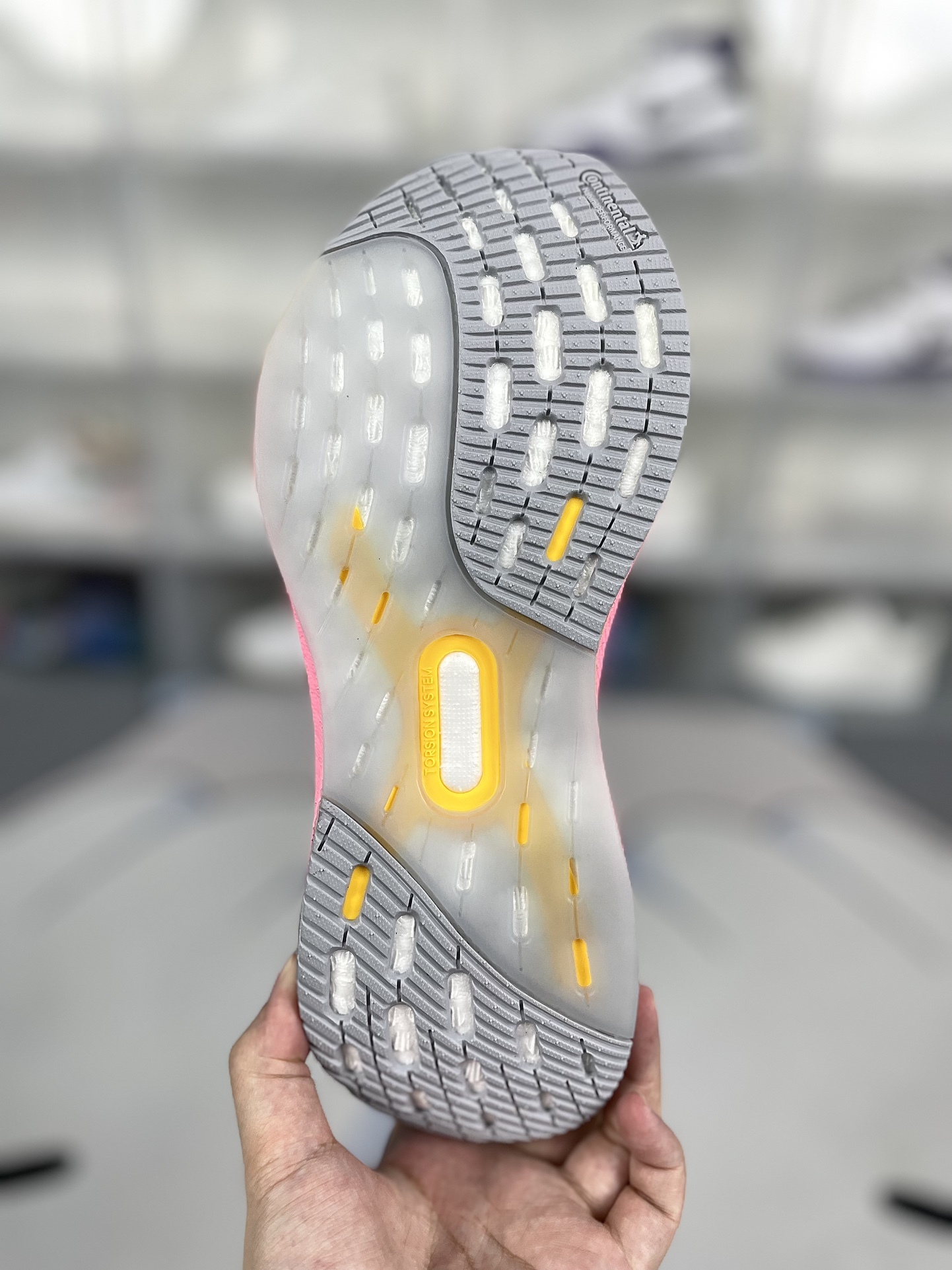 Ultraboost 5X 210 (29)