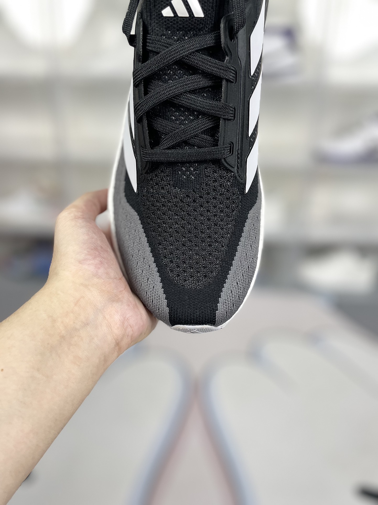 Ultraboost 5X 210 (44)